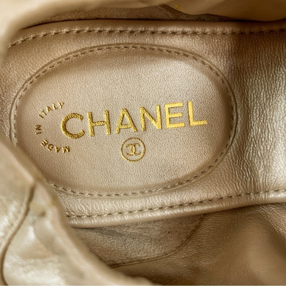 CHANEL Laminated Lambskin Pearled Beige Quilted Elastic CC Moccasin Loafers 37.5 - Picture 8 of 15